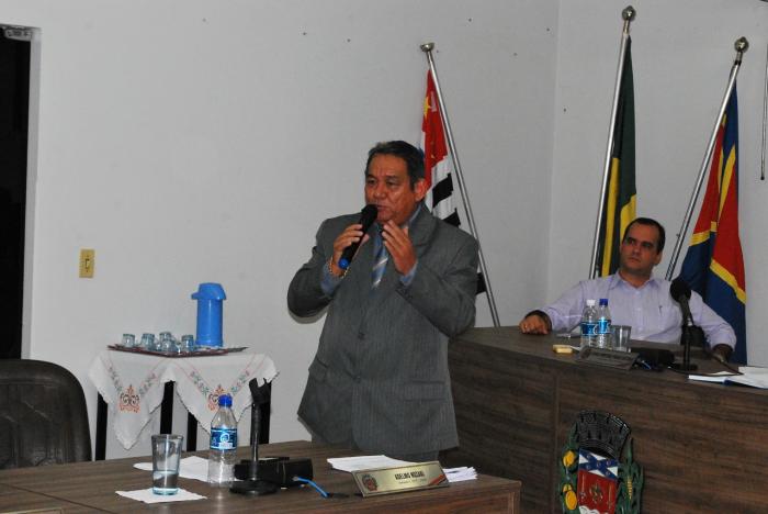 Adelmo Nozaki após ser eleito o novo presidente do legislativo. - Foto: Marcos Antônio 
