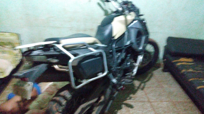 Mecânico tem sua motocicleta roubada na Rua Prudente de Moraes - Foto: PMMG