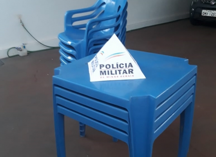 PM de Planura recupera mesas e cadeiras furtadas - Foto: 