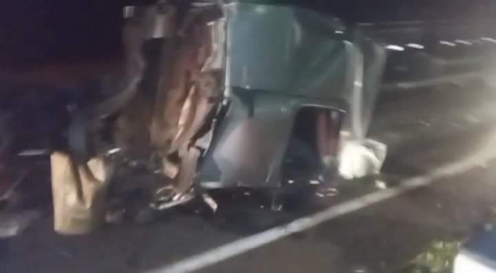 Acidente entre duas carretas deixa motorista ferido na Faria Lima - Foto: 