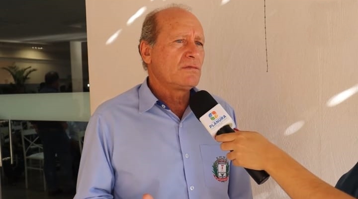 : Tuniquim Botelho participa de reunião que discutiu a situação das rodovias estaduais.