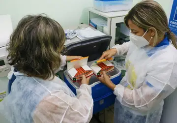 Colômbia recebe as primeiras doses da Coronavac e tem a primeira profissional de saúde imunizada - Foto: 